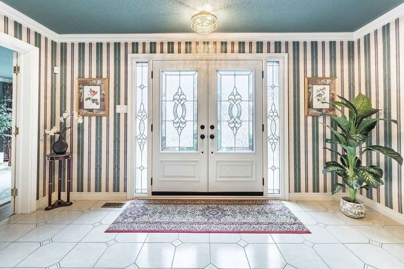Preview image for 434 Velmar Dr, Vaughan