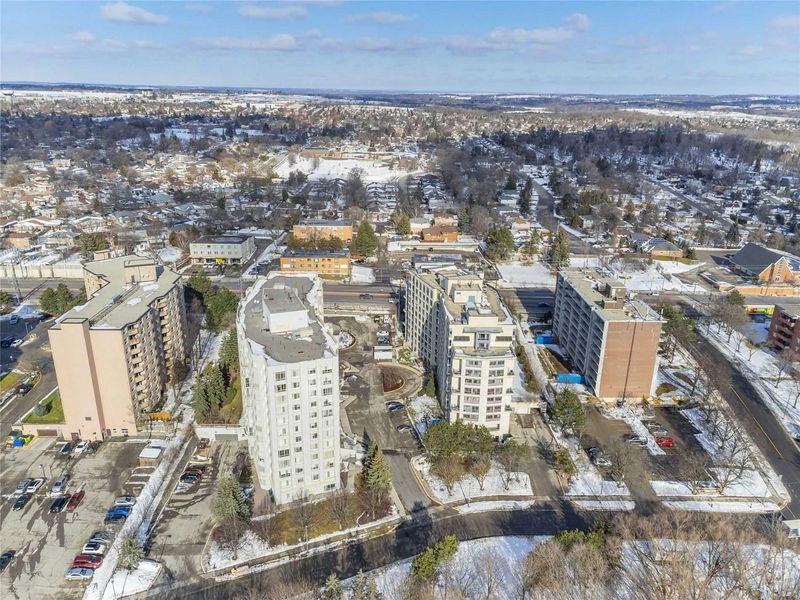 Preview image for 270 Davis Dr #401, Newmarket