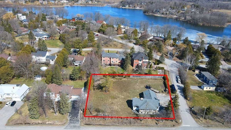Preview image for 2 Preston Ave, Whitchurch-Stouffville