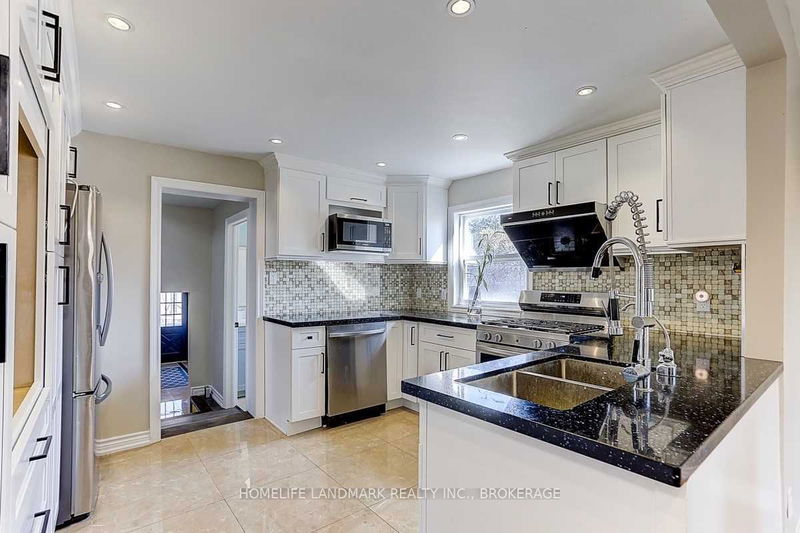 Preview image for 2 Preston Ave, Whitchurch-Stouffville
