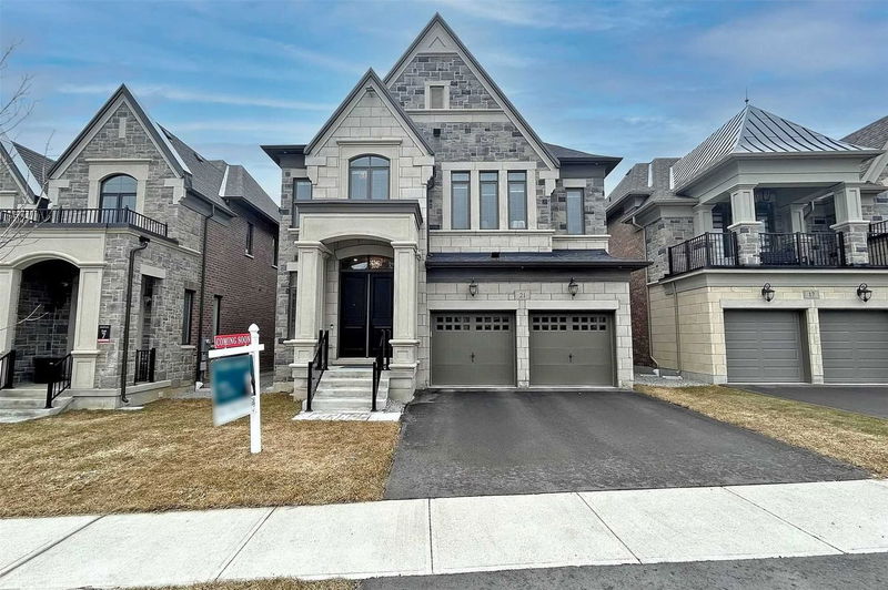 Preview image for 21 Pine Heights Dr, Vaughan
