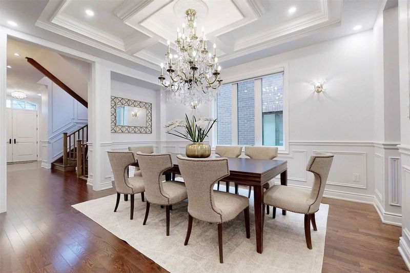 Preview image for 21 Pine Heights Dr, Vaughan