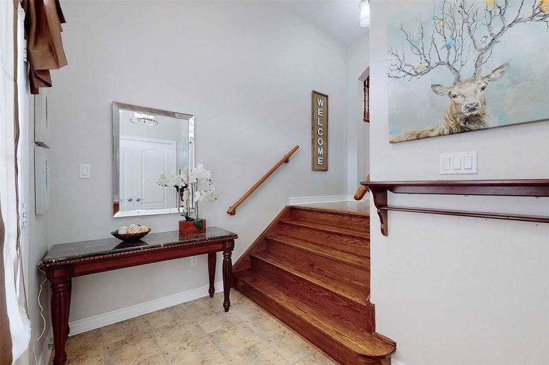 Preview image for 331 Mantle Ave, Whitchurch-Stouffville