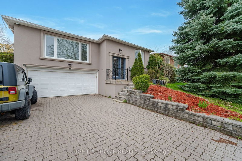 Preview image for 144 Kirk Dr, Markham