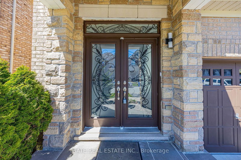 Preview image for 16 Homerton Ave, Richmond Hill