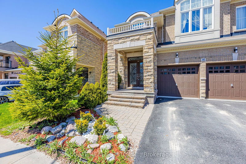 Preview image for 16 Homerton Ave, Richmond Hill