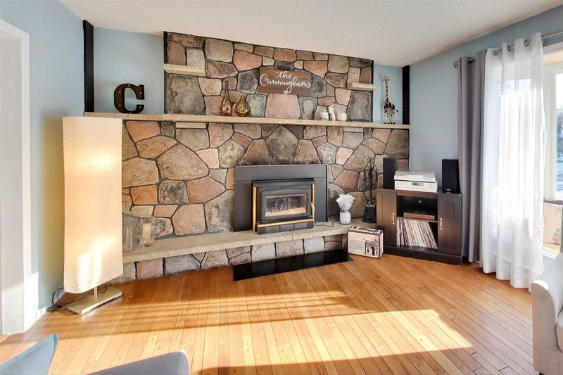 Preview image for 12 Hillview Cres, Springwater