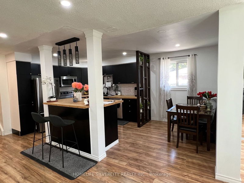 Preview image for 19 Burbank Pl, Barrie