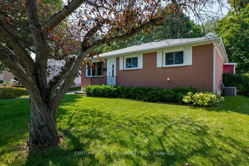 Preview image for 628 Mississaga St W, Orillia