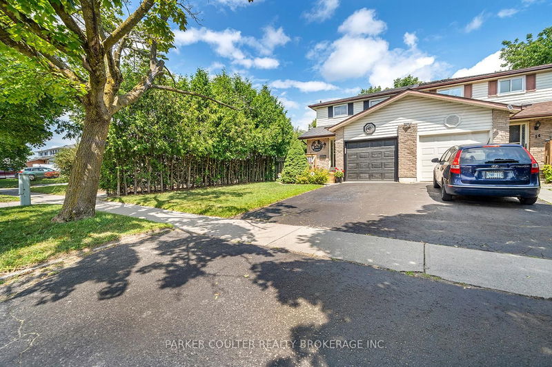 Preview image for 16 Bluejay Dr, Barrie