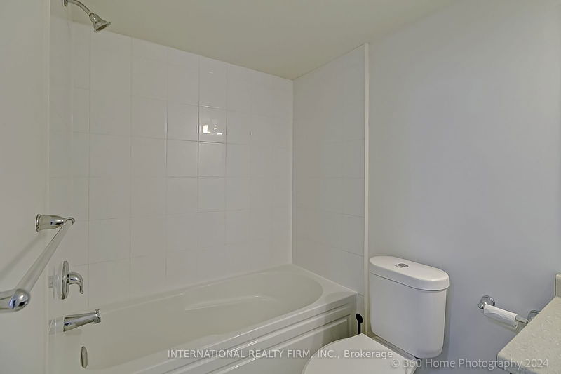 Preview image for 145 Long Branch Ave #Th9, Toronto