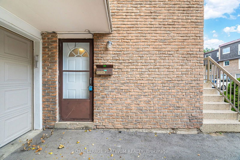 Preview image for 640 Rathburn Rd E #31, Mississauga