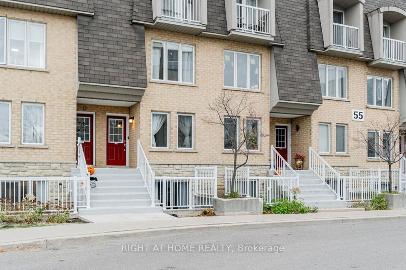 Preview image for 55 Turntable Cres #77, Toronto