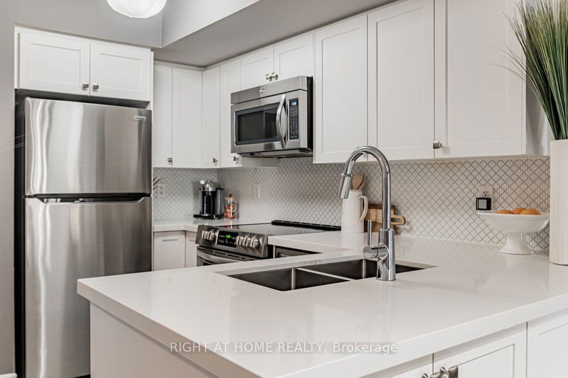 Preview image for 55 Turntable Cres #77, Toronto