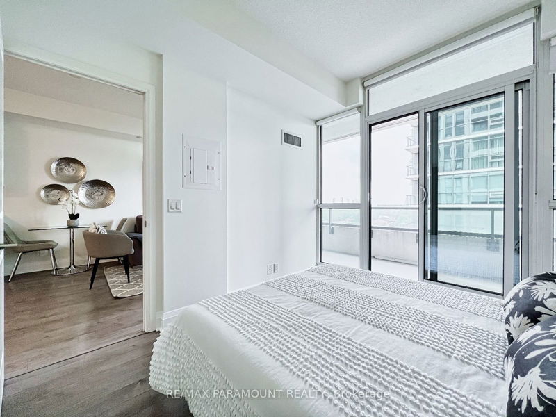 Preview image for 17 Zorra St #701, Toronto