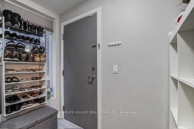 Preview image for 760 The Queens Way #212, Toronto