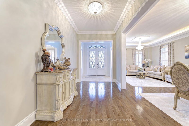 Preview image for 20 Ladbrook Cres, Brampton