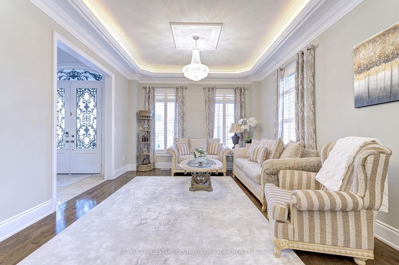 Preview image for 20 Ladbrook Cres, Brampton