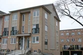 Preview image for 2 Market Garden Mews, Toronto