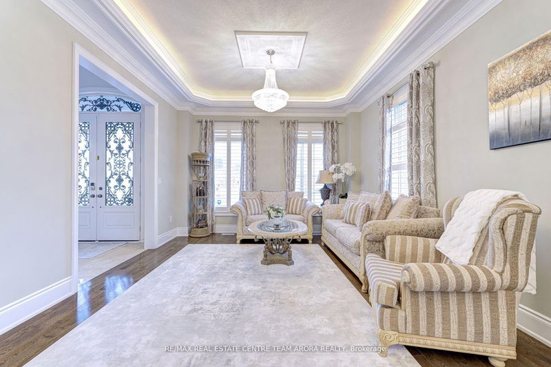 Preview image for 20 Ladbrook Cres, Brampton