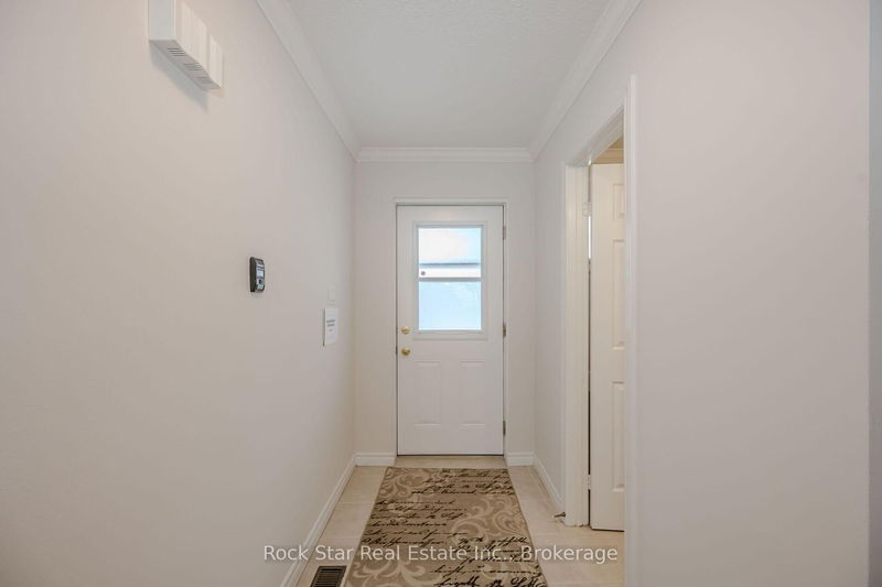 Preview image for 2700 Battleford Rd #5, Mississauga