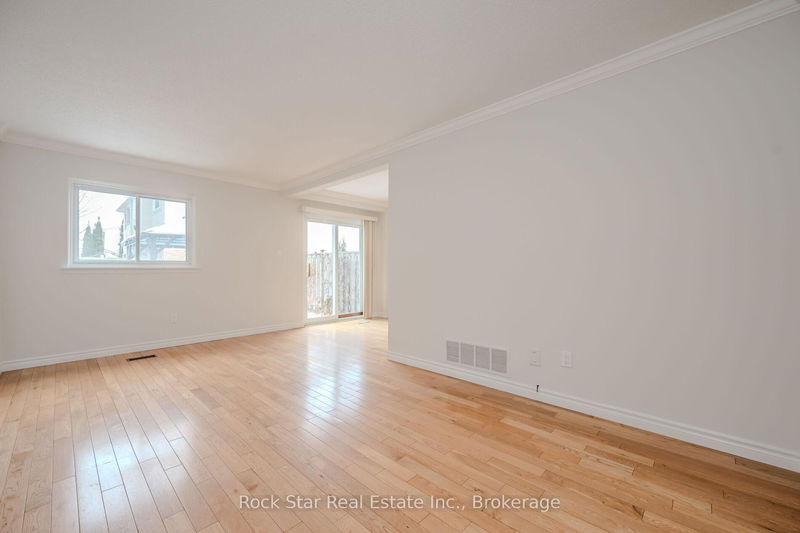 Preview image for 2700 Battleford Rd #5, Mississauga