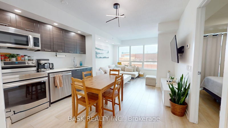 Preview image for 2220 Lake Shore Blvd W #406, Toronto