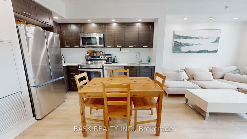 Preview image for 2220 Lake Shore Blvd W #406, Toronto