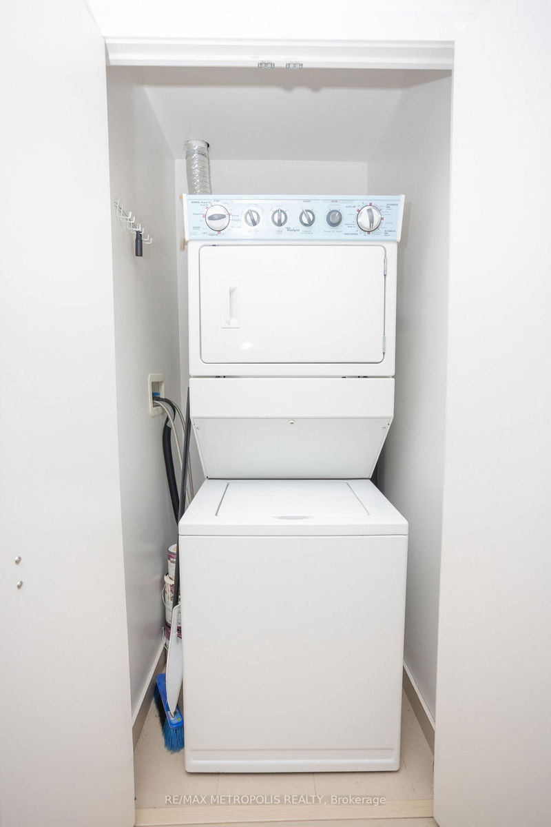 Preview image for 5101 Dundas St W #203, Toronto