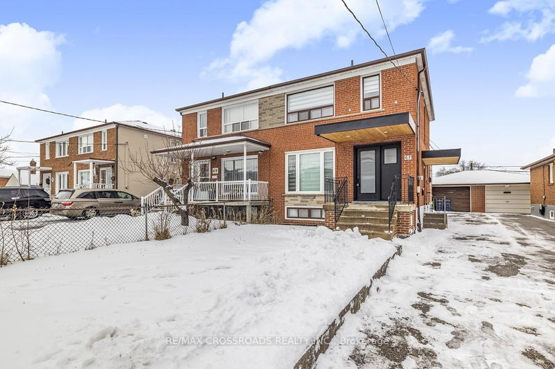 Preview image for 67 Thurrock Rd, Toronto