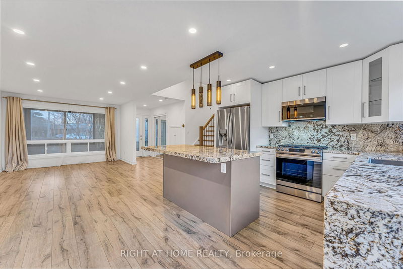 Preview image for 35 Troutbrooke Dr, Toronto