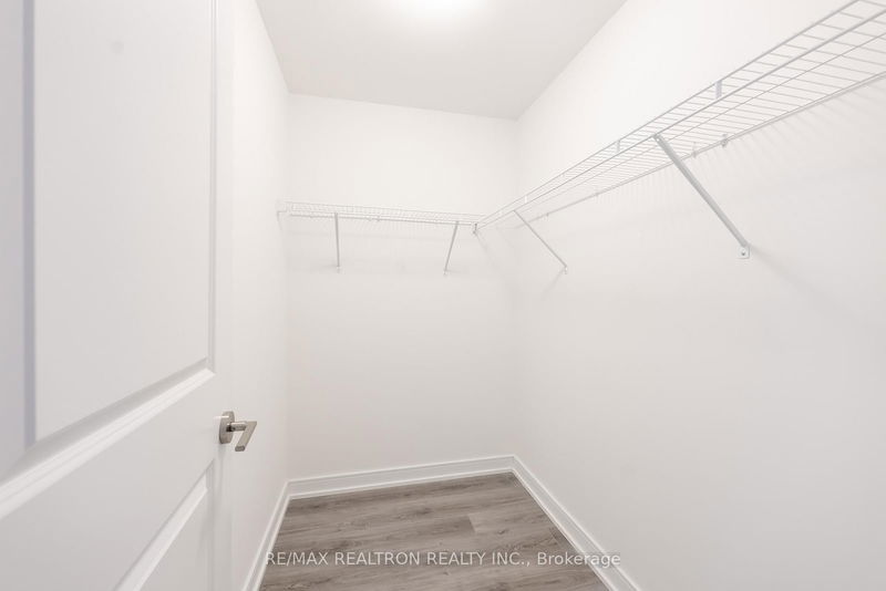 Preview image for 25 Neighbourhood Lane #208, Toronto