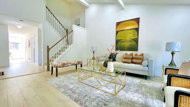 Preview image for 16 Newington Cres, Toronto