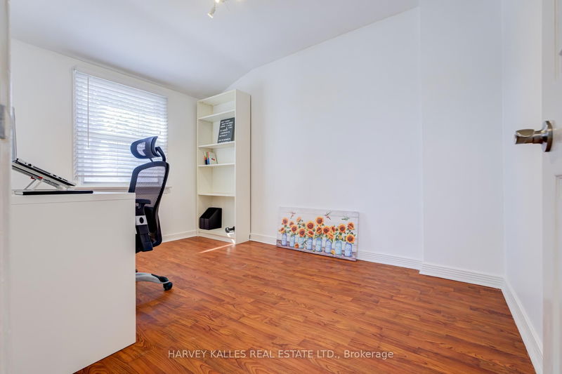 Preview image for 562 Royal York Rd, Toronto