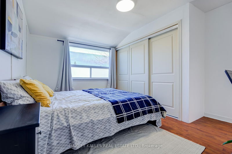 Preview image for 562 Royal York Rd, Toronto