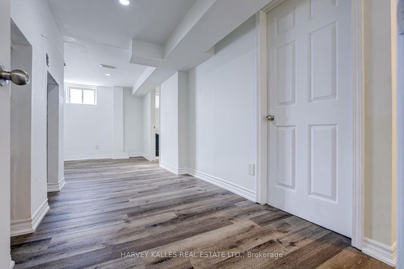 Preview image for 562 Royal York Rd, Toronto