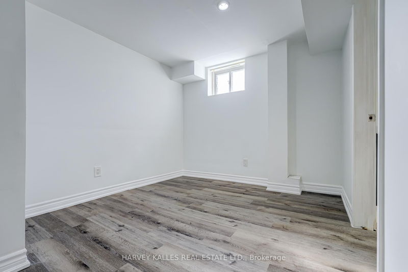 Preview image for 562 Royal York Rd, Toronto