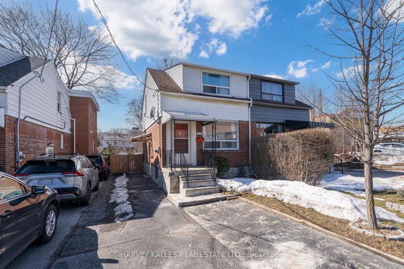 Preview image for 562 Royal York Rd, Toronto