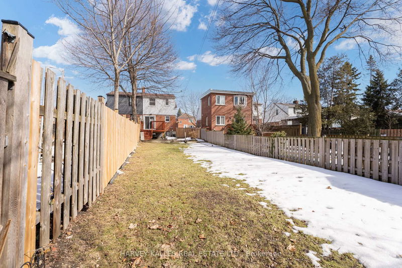 Preview image for 562 Royal York Rd, Toronto