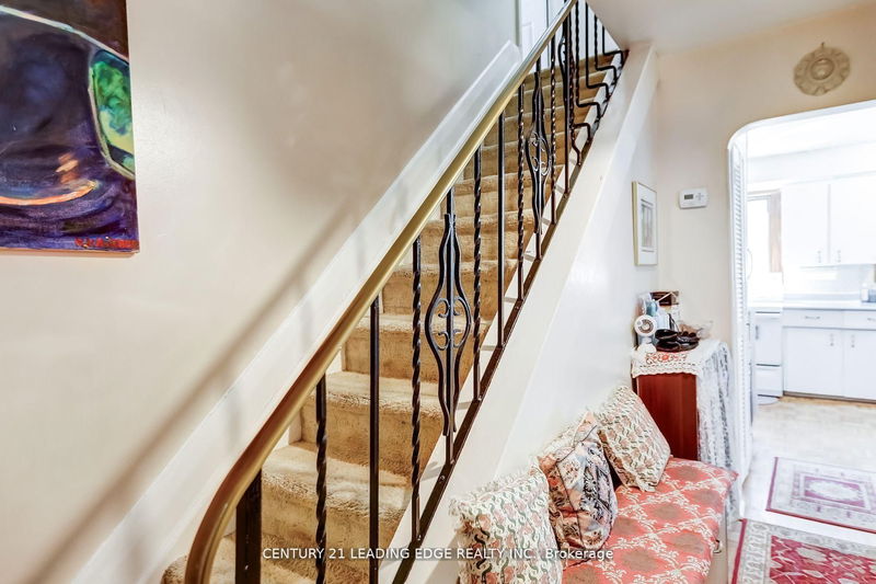 Preview image for 19 Royaleigh Ave, Toronto
