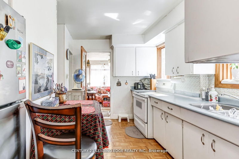 Preview image for 19 Royaleigh Ave, Toronto