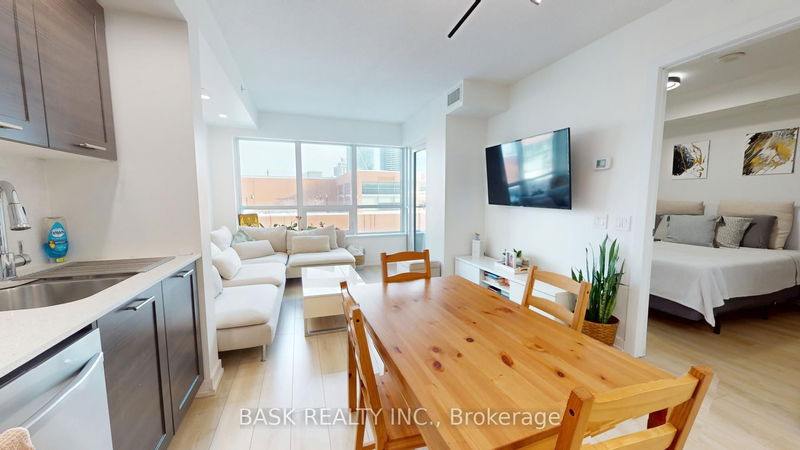 Preview image for 2220 Lake Shore Blvd W #406, Toronto