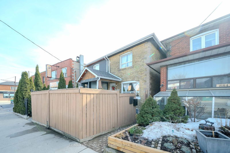 Preview image for 882 Weston Rd, Toronto