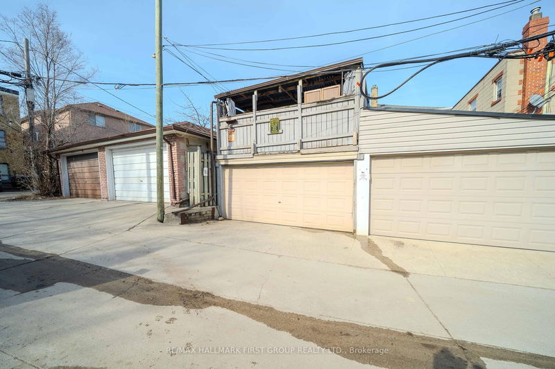 Preview image for 882 Weston Rd, Toronto