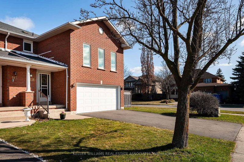 Preview image for 111 Genesee Dr, Oakville