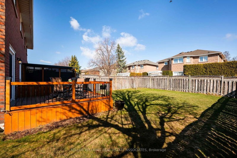 Preview image for 111 Genesee Dr, Oakville