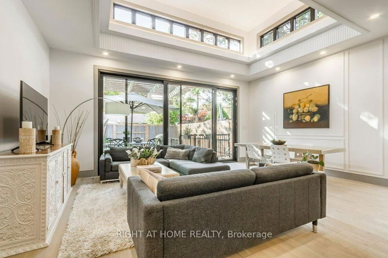 Preview image for 118 Martin Grove Rd, Toronto