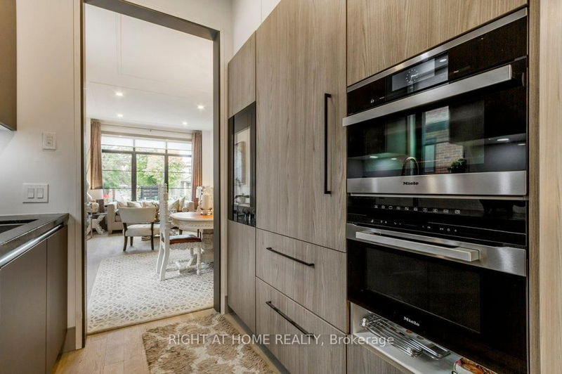 Preview image for 118 Martin Grove Rd, Toronto