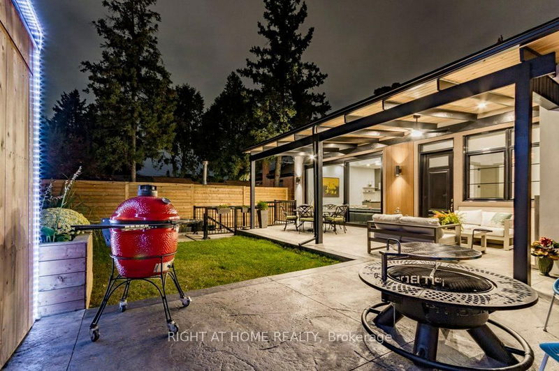 Preview image for 118 Martin Grove Rd, Toronto