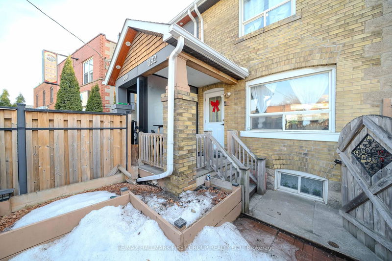 Preview image for 882 Weston Rd, Toronto